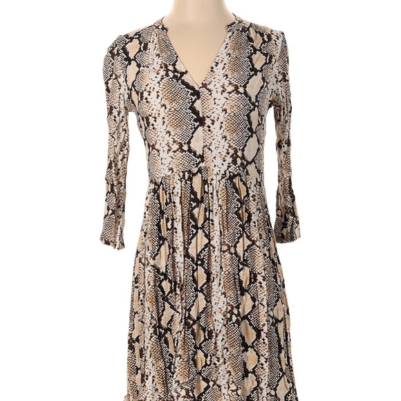 Mauve by Anthropologie Snakeskin Print V-Neck Dress
